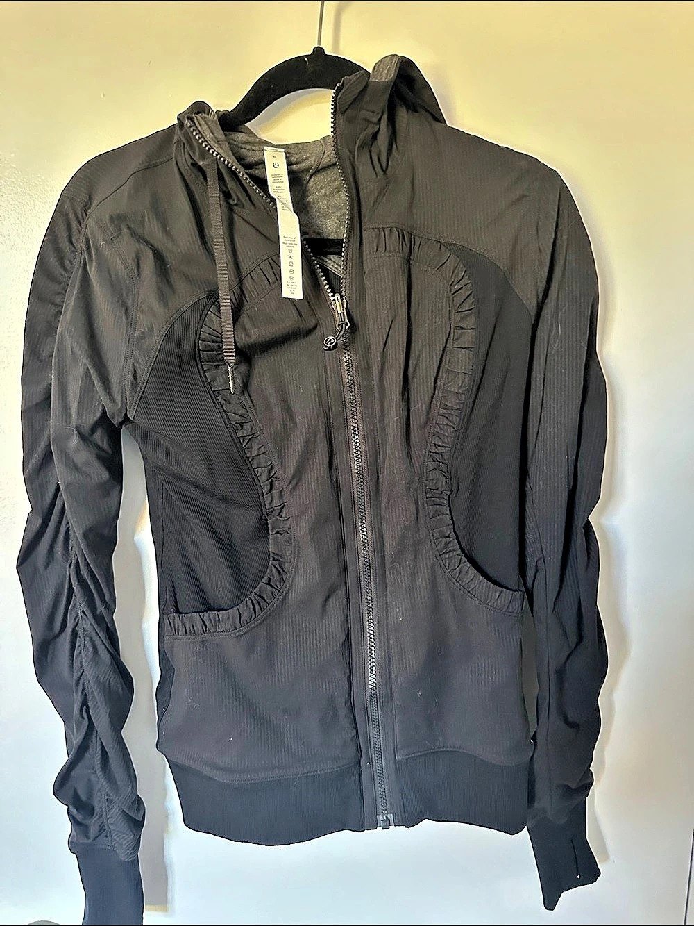 lululemon Nulu Hooded Define Jacket *Ruched Black Size 6